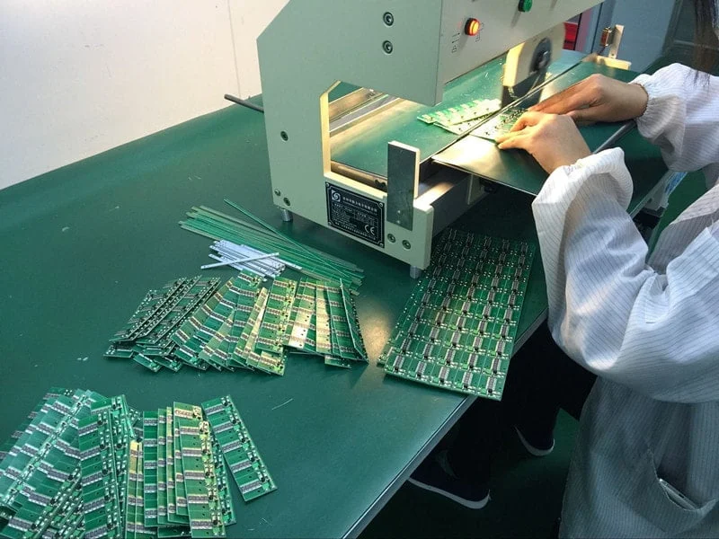 pcb-manual-seperation-min